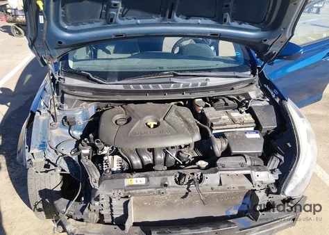 2015 Hyundai Elantra Se z USA, uszkodzony, nr VIN KMHDH4AE0FU330715